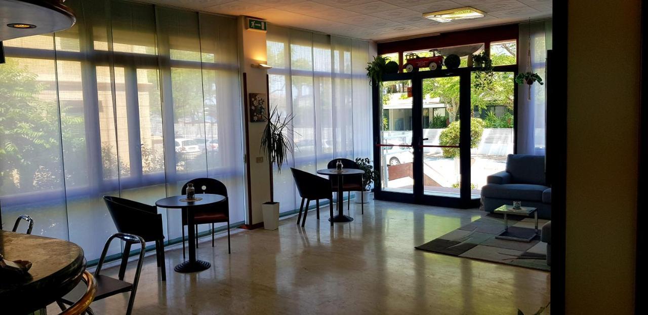 Hotel Rivazzurra Pésaro