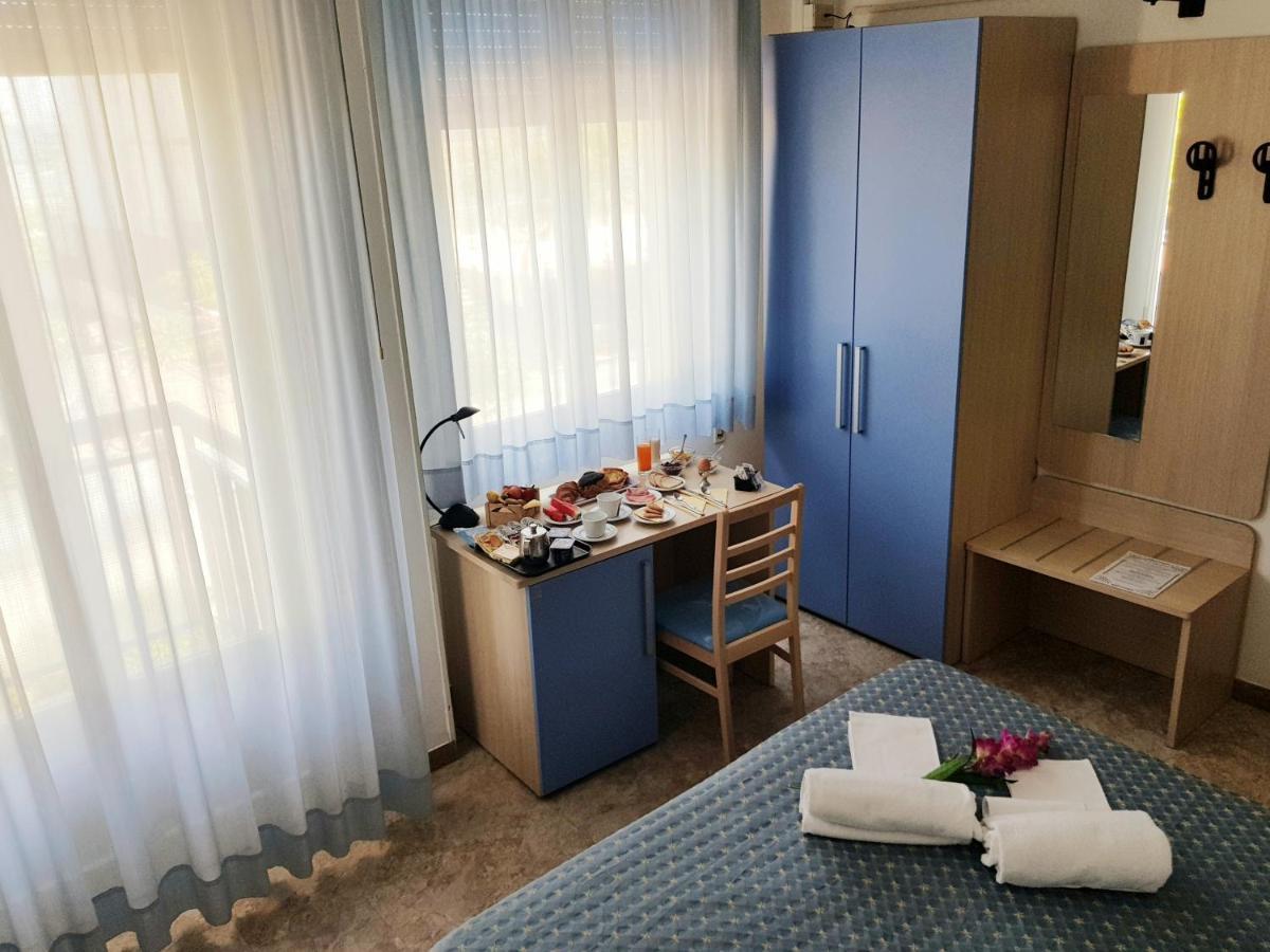 Hotel Rivazzurra Pésaro